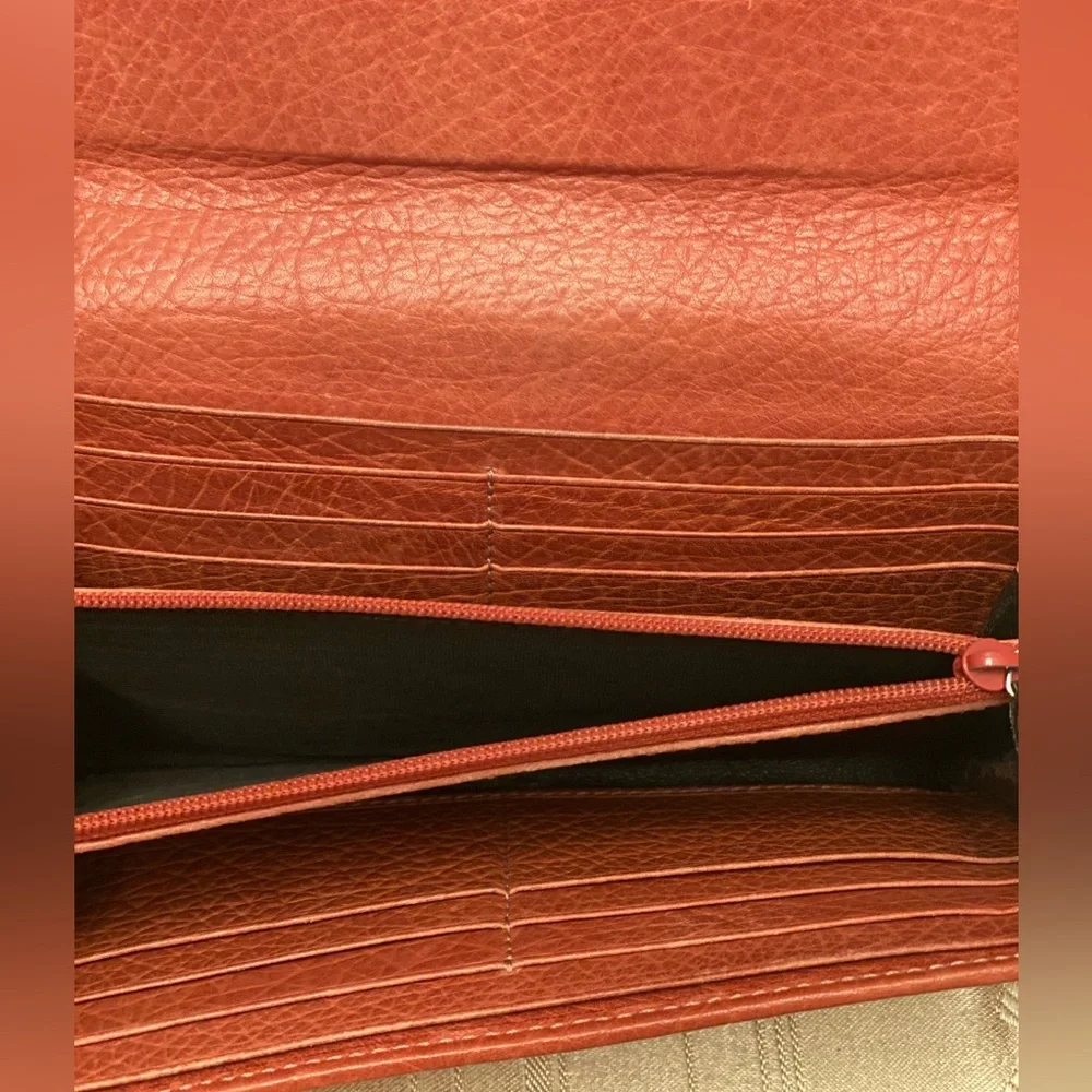 Gucci brown wallet